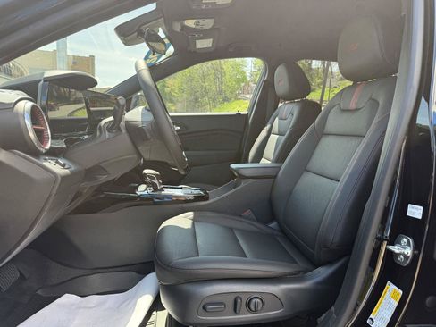 New 2025 Chevrolet Trax RS w/ Driver Confidence Package FWD image 8