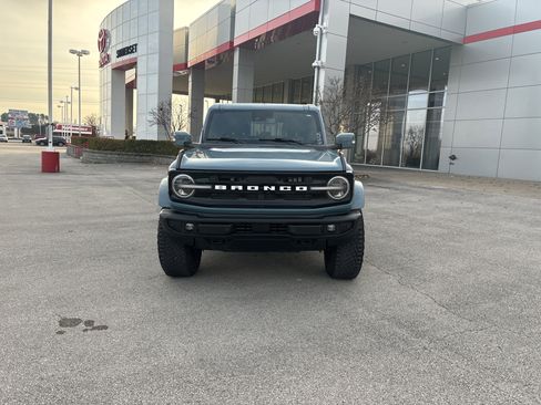 Used 2023 Ford Bronco Outer Banks w/ Sasquatch Package image 3