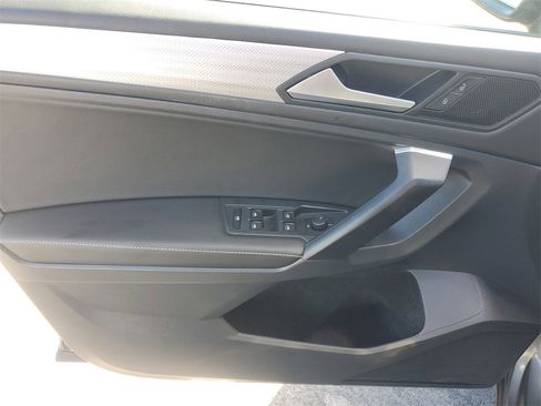 Used 2023 Volkswagen Tiguan S image 18