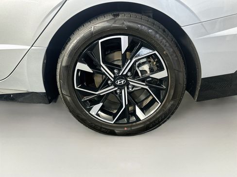 Used 2025 Hyundai Sonata SEL FWD image 11