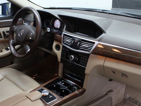 Used 2011 Mercedes-Benz E 350 Sedan image 10