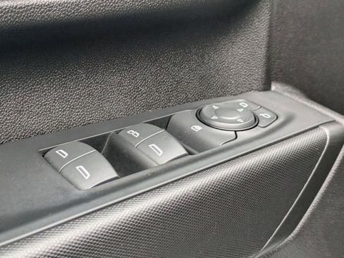 Used 2023 Chevrolet Silverado 2500 Custom w/ Custom Value Package image 11