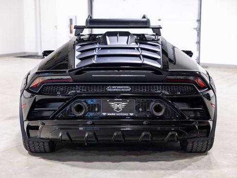 Used 2024 Lamborghini Huracan Sterrato AWD/4WD image 8