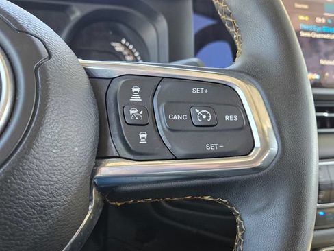 Used 2024 Jeep Wrangler Unlimited Sahara AWD/4WD image 24
