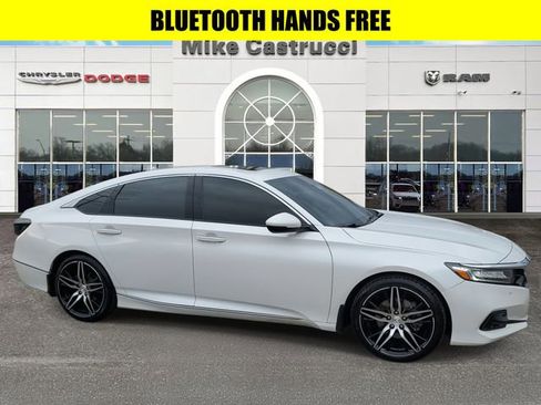 Used 2021 Honda Accord Touring image 3