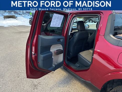 Used 2025 Ford Maverick Lariat w/ 4K Tow Package image 41