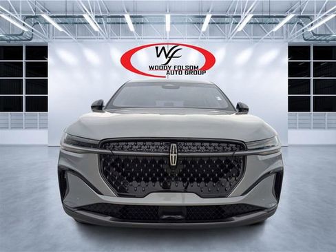 Used 2024 Lincoln Nautilus Premier w/ Jet Appearance Package AWD/4WD image 8