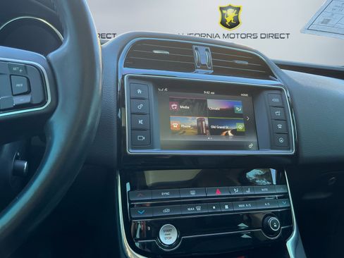 Used 2017 Jaguar XE Prestige image 13