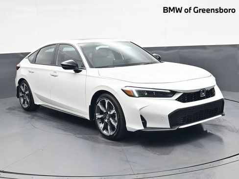 Used 2025 Honda Civic Sport Touring image 1