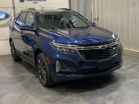 Used 2022 Chevrolet Equinox RS w/ Infotainment Package AWD/4WD image 1