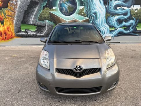 Used 2010 Toyota Yaris Base 2dr Hatchback 4A image 2