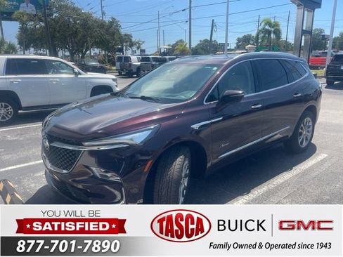 Used 2022 Buick Enclave Avenir w/ Avenir Technology Package FWD image 1