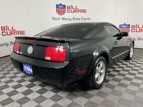 Used 2007 Ford Mustang Premium image 3