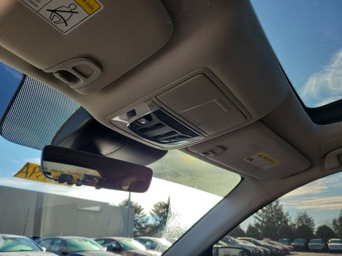 Used 2021 Acura RDX AWD w/ Advance Package image 30