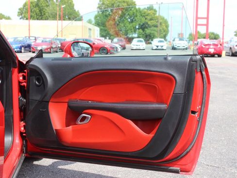 Used 2019 Dodge Challenger R/T Scat Pack w/ Shaker Package RWD image 10