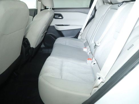 Used 2025 Nissan Rogue SV image 14