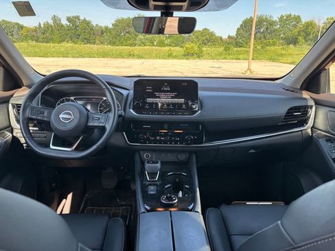 Used 2023 Nissan Rogue SL w/ SL Premium Package AWD/4WD image 13