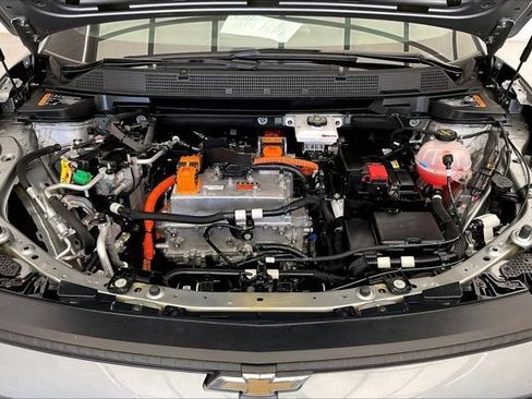 Used 2025 Chevrolet Equinox EV LT w/ Comfort Package AWD/4WD image 8