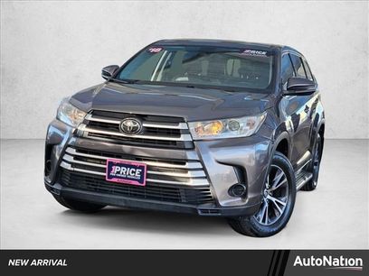 Used 2018 Toyota Highlander LE
