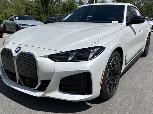 Certified 2025 BMW i4 xDrive40i w/ M Sport Package AWD/4WD image 5