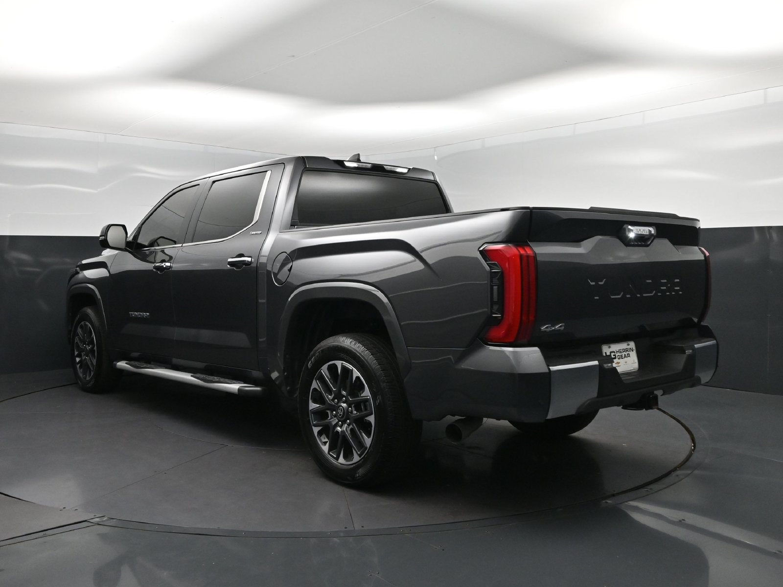 Used 2026 Toyota Tundra Limited w/ Power Package AWD/4WD image 5