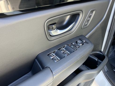 Certified 2025 Honda Pilot EX-L image 15