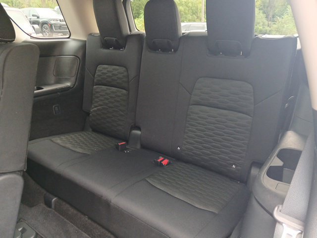 Used 2023 Nissan Pathfinder S AWD/4WD image 13