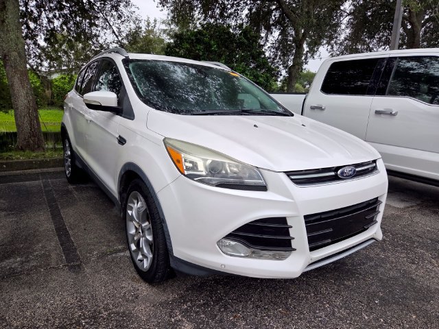 Used 2016 Ford Escape Titanium w/ Equipment Group 301A FWD image 3