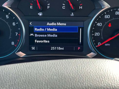 Certified 2023 Chevrolet Traverse LT w/ LT Premium Package image 26