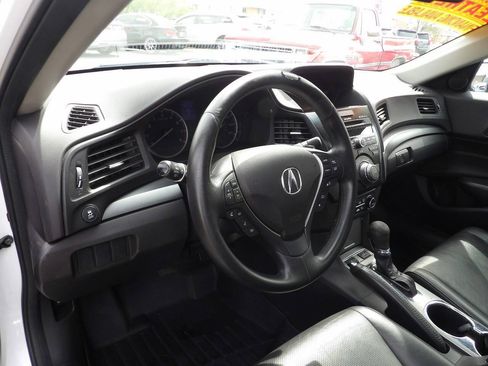 Used 2014 Acura ILX w/ Technology Package FWD image 6