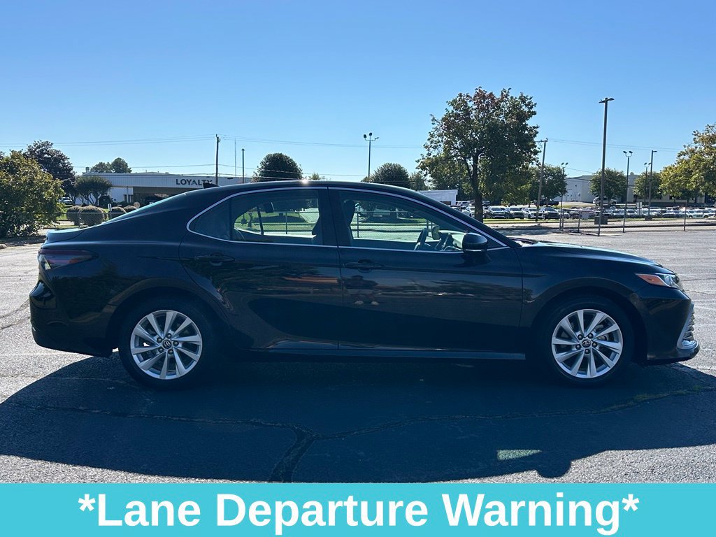 Used 2023 Toyota Camry LE FWD image 11
