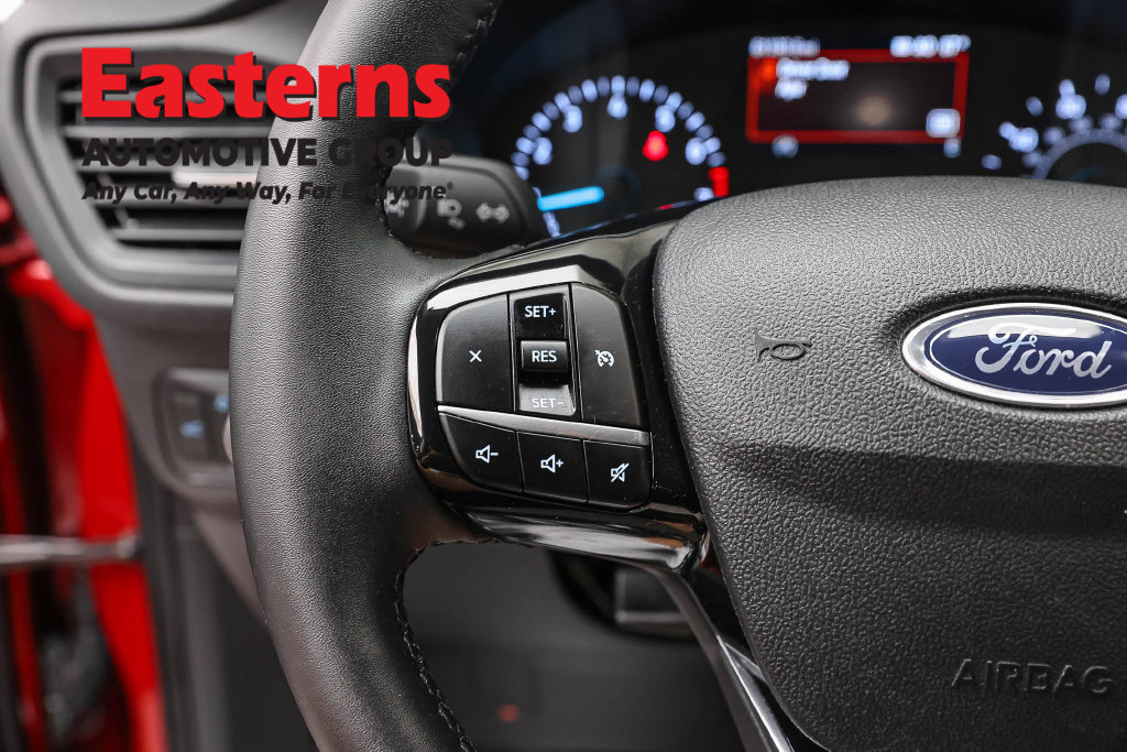 Used 2022 Ford Escape SE w/ Convenience Package FWD image 16