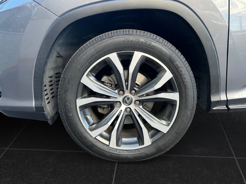 Used 2019 Lexus RX 450h AWD image 9