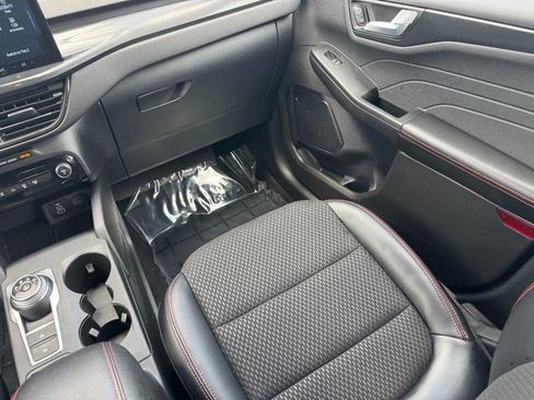 Used 2024 Ford Escape ST-Line w/ Tech Pack #1 FWD image 15