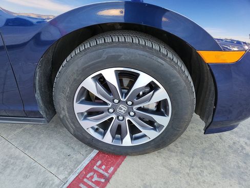 Used 2024 Honda Odyssey EX-L image 9