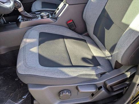 New 2025 Ford Bronco 4-Door image 4