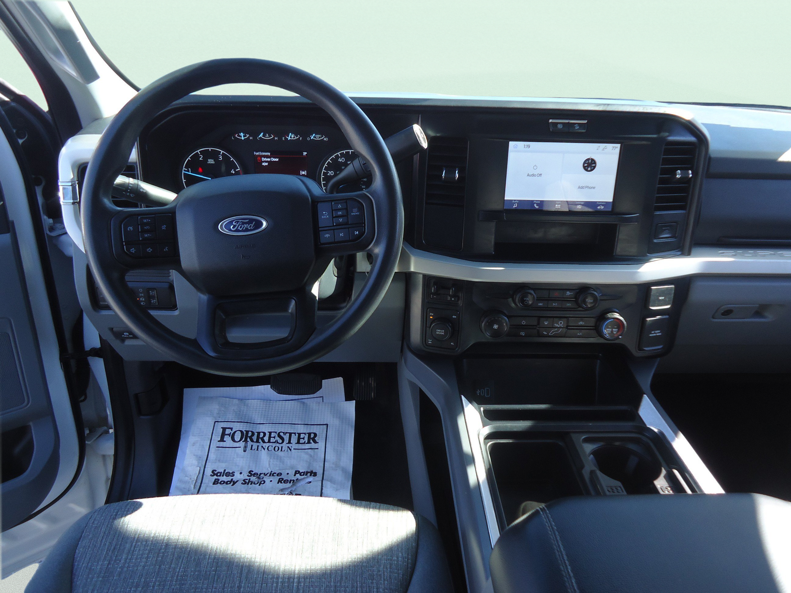 Used 2025 Ford F250 XLT w/ FX4 Off-Road Package AWD/4WD image 14