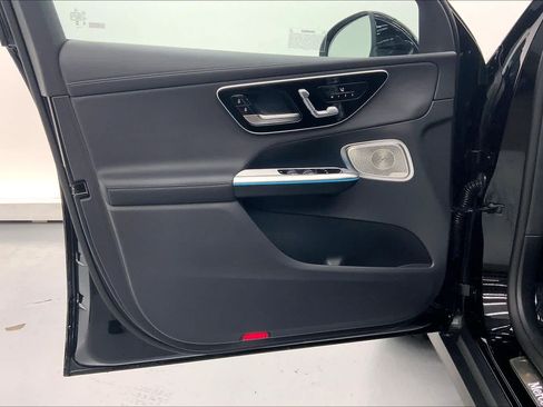 Certified 2023 Mercedes-Benz GLC 300 image 20