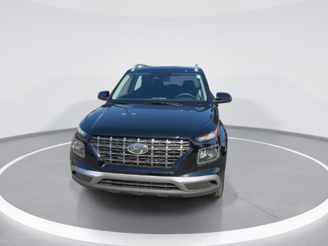 Used 2026 Hyundai Venue SEL FWD image 3