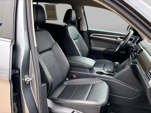 Used 2023 Volkswagen Atlas SE FWD image 8