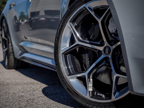 Used 2025 Audi RS 6 performance image 2