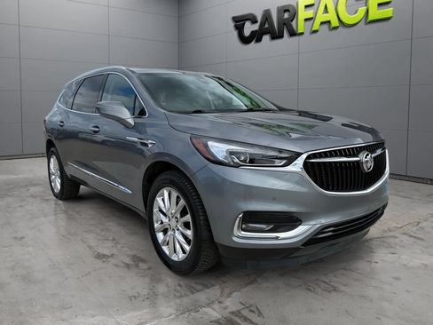 Used 2021 Buick Enclave Premium w/ Sun and Sites Package AWD/4WD image 4