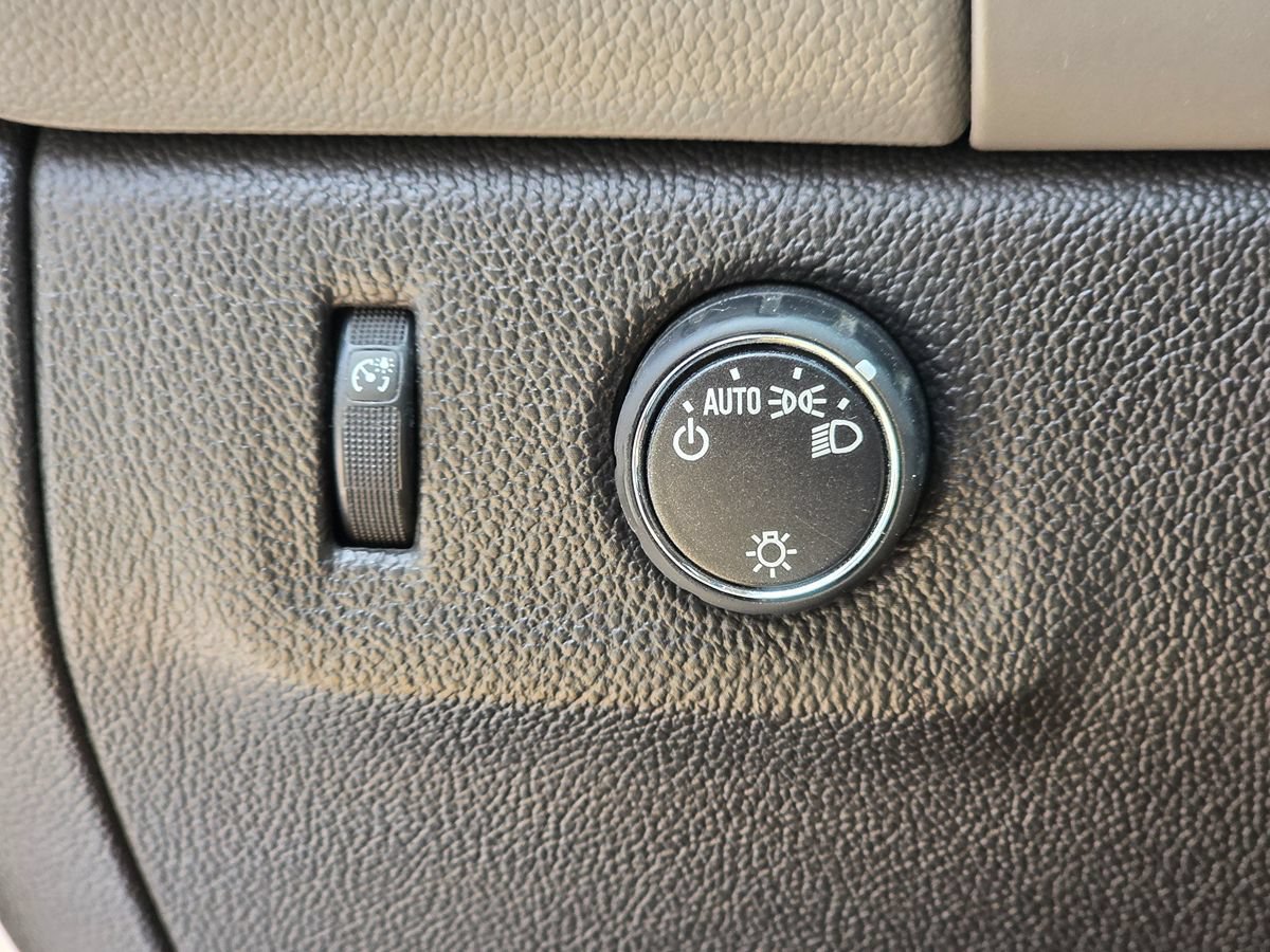 Used 2015 Chevrolet Colorado W/T w/ WT Convenience Package RWD image 46