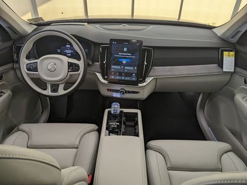 New 2026 Volvo XC90 B6 Ultra w/ Protection Package AWD/4WD image 11