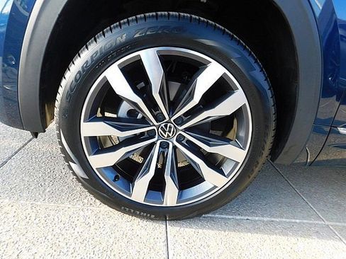 Used 2023 Volkswagen Atlas SEL Premium image 13