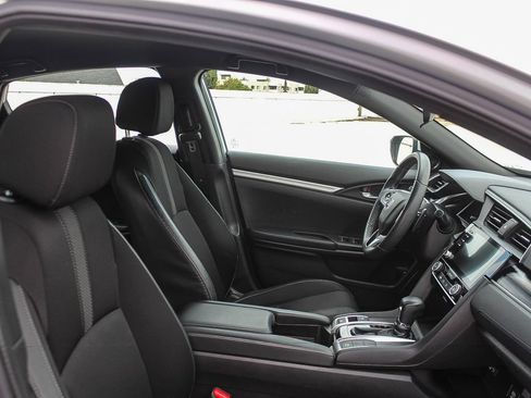 Used 2019 Honda Civic Sport image 17