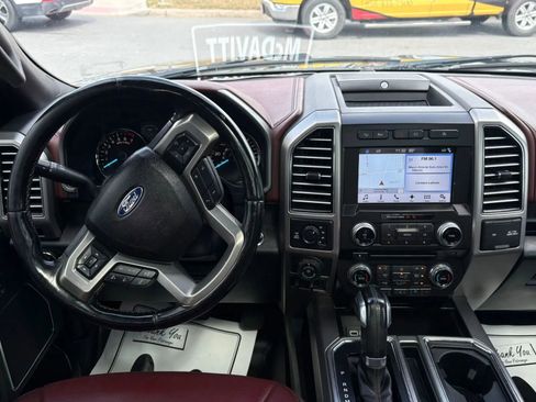 Used 2018 Ford F150 Platinum w/ Equipment Group 701A Luxury image 10