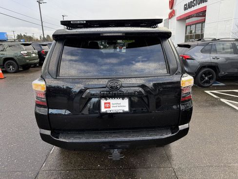 Certified 2017 Toyota 4Runner SR5 image 4