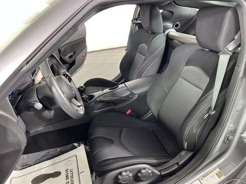 Used 2025 Nissan Z Sport w/ Floor Mat Package image 19