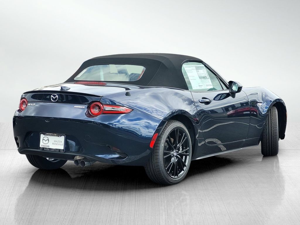 New 2026 MAZDA MX-5 Miata Club w/ Interior Package RWD image 4